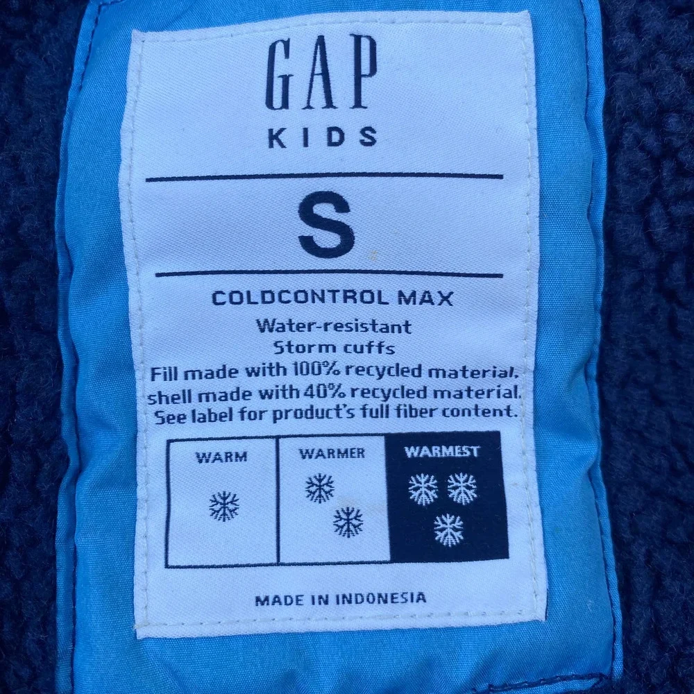 Gap GapKids Kids ColdControl Max Puffer in Dip Dye Blue (Size S)
